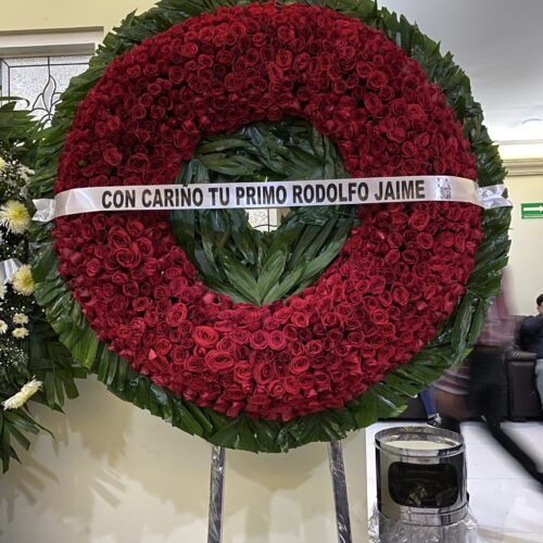 img_9236 Corona premium rosas blancas o rojas